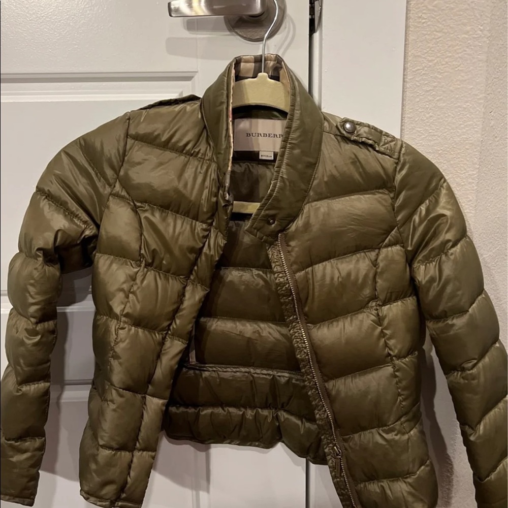 Beautiful Burberry padding Jacket size 8Y